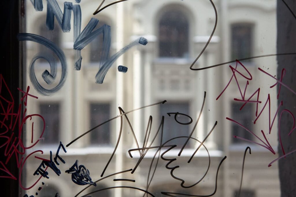 Anti-Graffiti Window Film